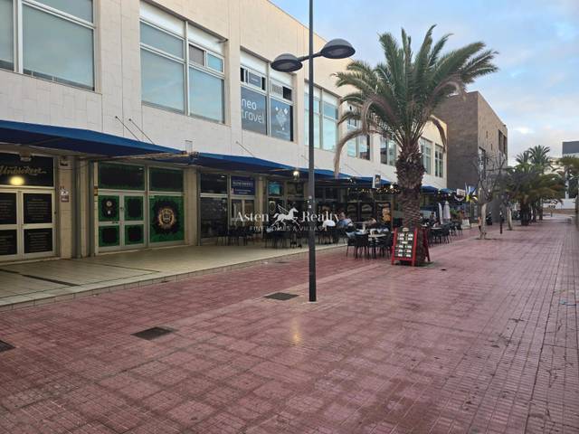Local comercial en Venta en de Bruselas en Playa de Fañabé