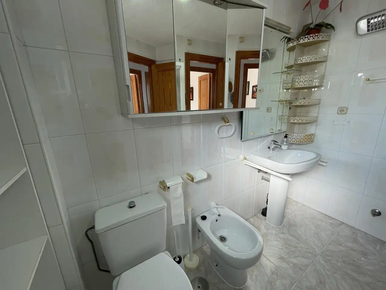 Bathroom of Duplexes for sale in La Manga del Mar Menor  with Air Conditioner, Terrace and Swimming Pool