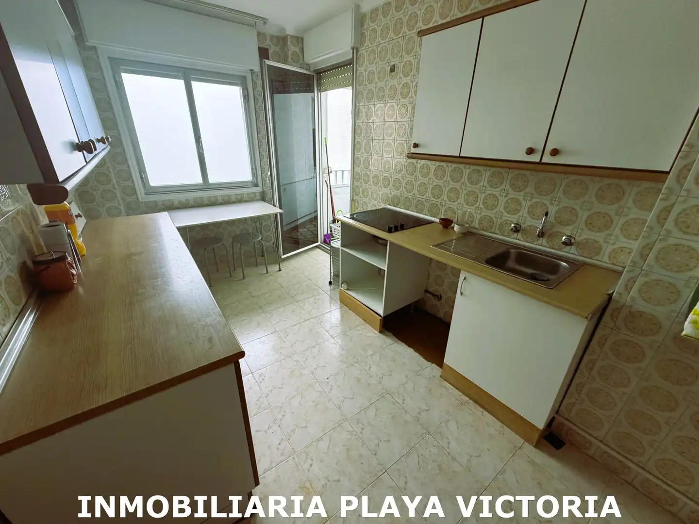 Cuina de Pis en venda en Cádiz amb Parquet i Terrassa