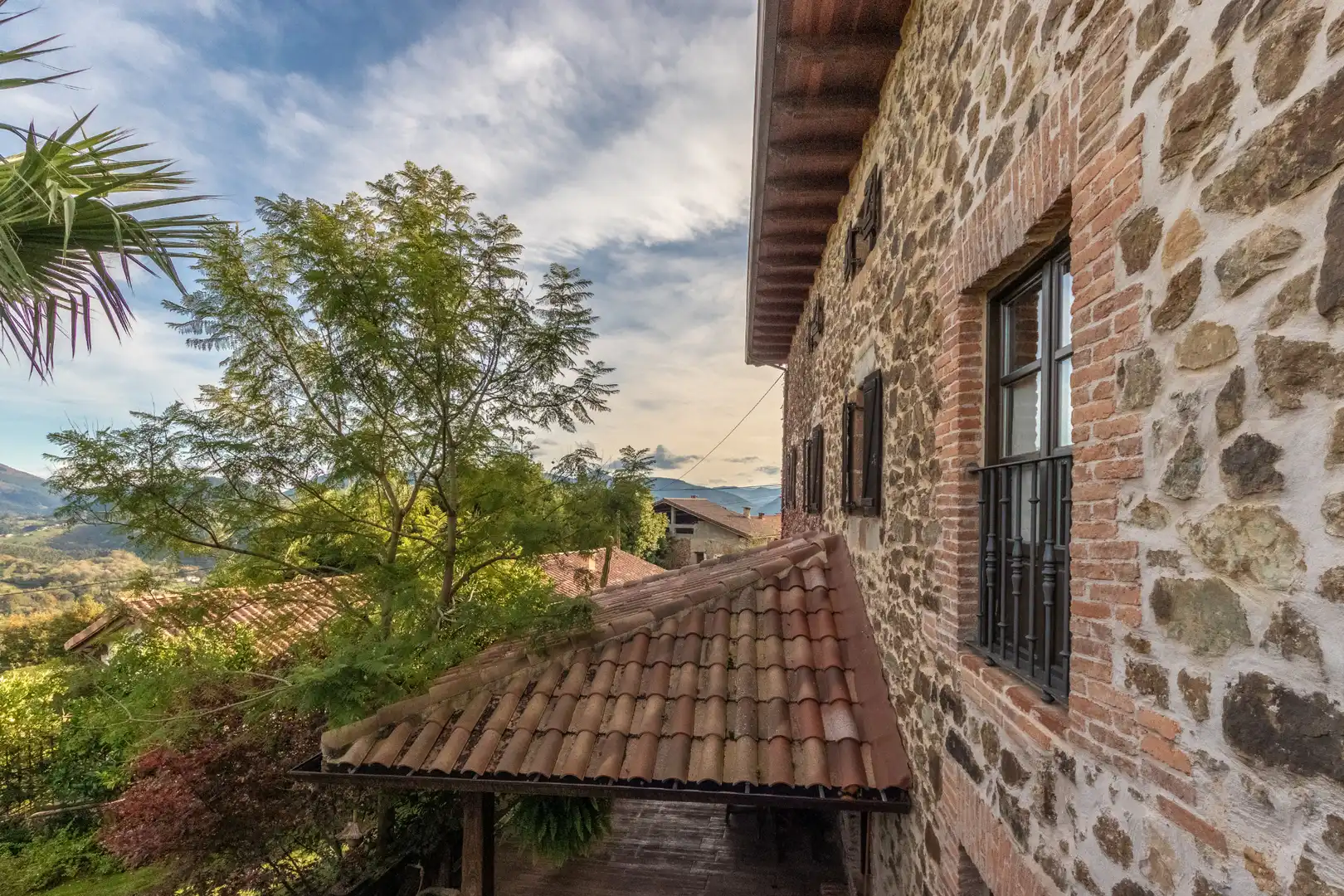 Vista exterior de Casa o chalet en venta en Galdames con Parquet, Trastero y Piscina