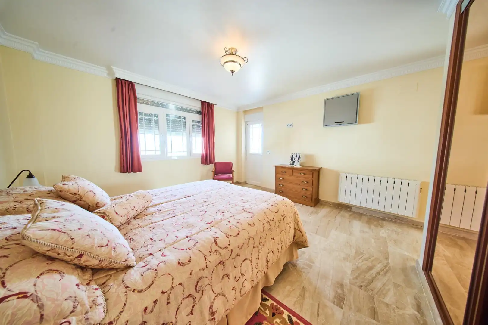 Habitación de Casa o chalet en venta en Dílar con Aire acondicionado, Calefacción y Jardín privado