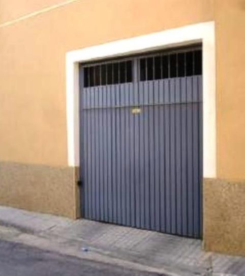 Photo 2 of Garage for sale in Calle Reyes Católicos, Socuéllamos, Ciudad Real