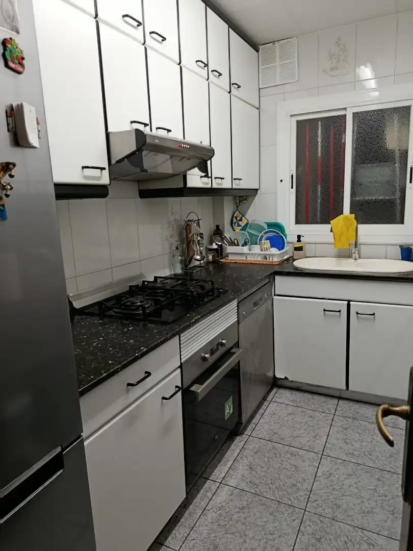 Cocina de Piso en venta en Badalona con Calefacción y Balcón