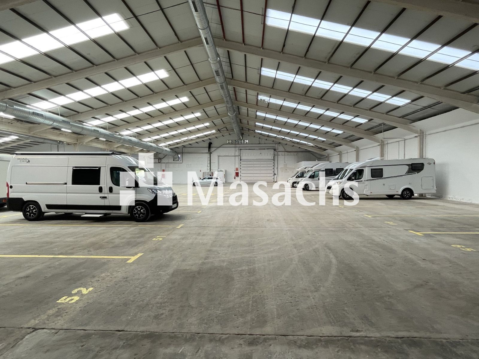 Aparcament de Nau industrial de lloguer en Terrassa amb Alarma