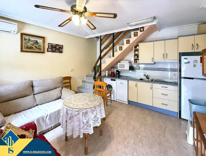 Bungalow amb piscina en venda a Nueva Torrevieja - Aguas Nuevas, imagen 3