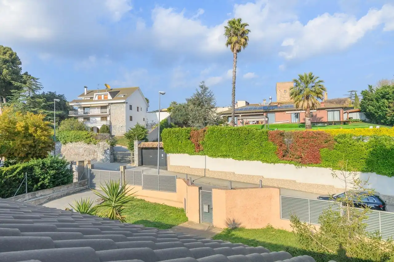 Exterior view of Houses for sale in Sabadell  with Air Conditioner, Heating and Terrace