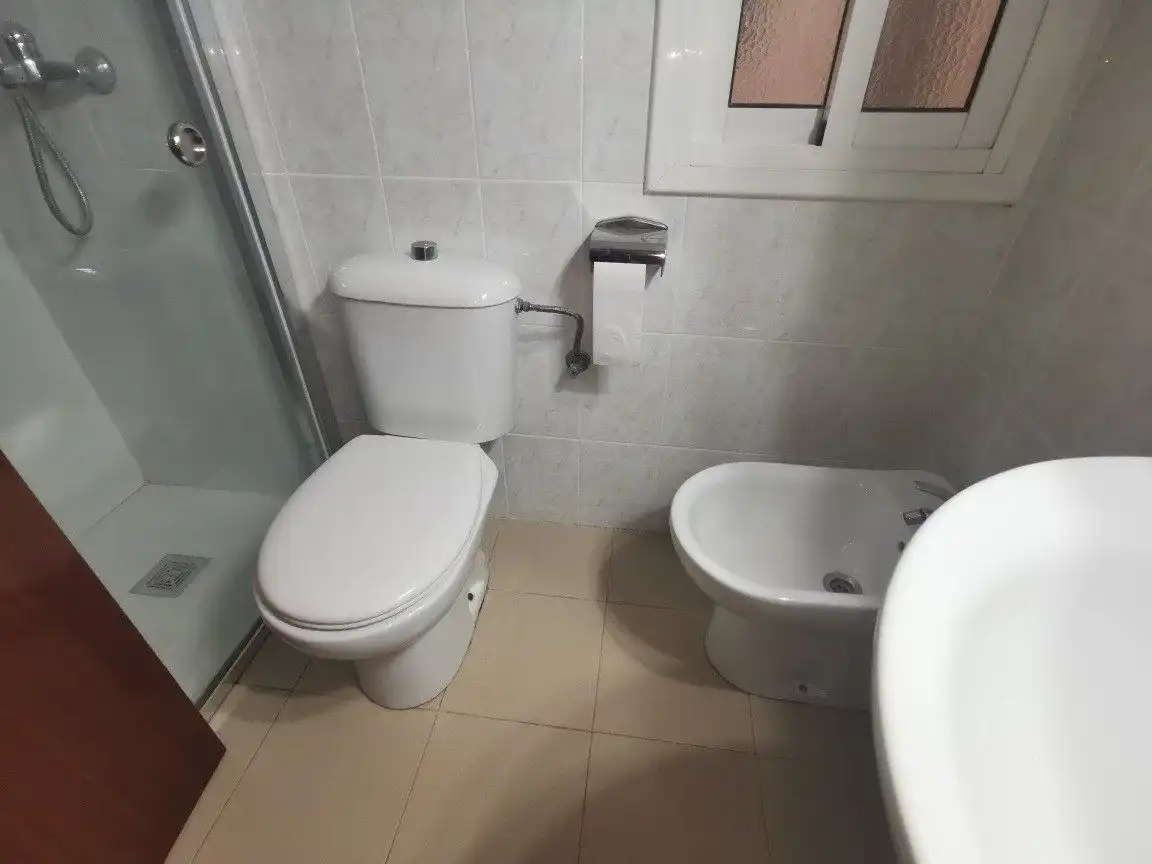 Bathroom of Flat for rent in Manresa  with Heating and Balcony