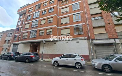 Vista exterior de Pis en venda en San Martín del Rey Aurelio amb Traster