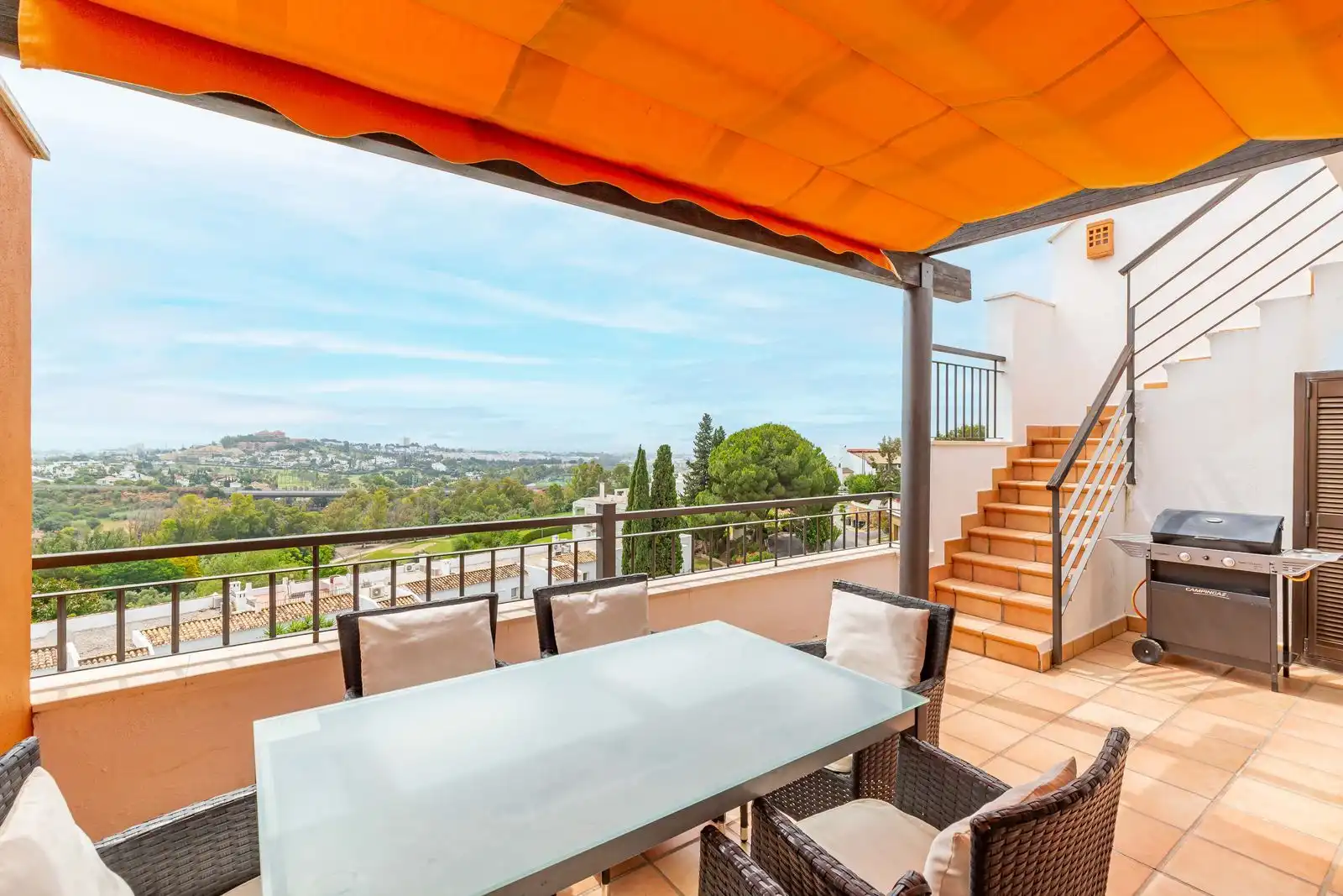 Terrace of Duplexes for sale in Benahavís  with Air Conditioner, Terrace and Storage room