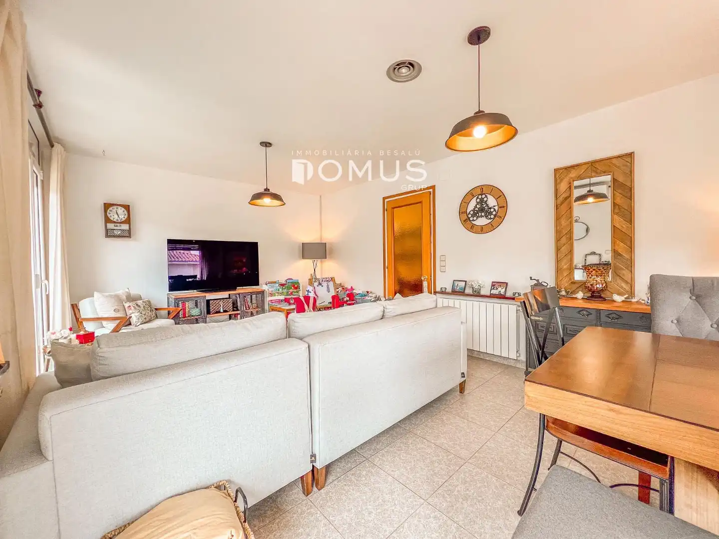 Living room of Houses for sale in Besalú  with Air Conditioner, Private garden and Terrace