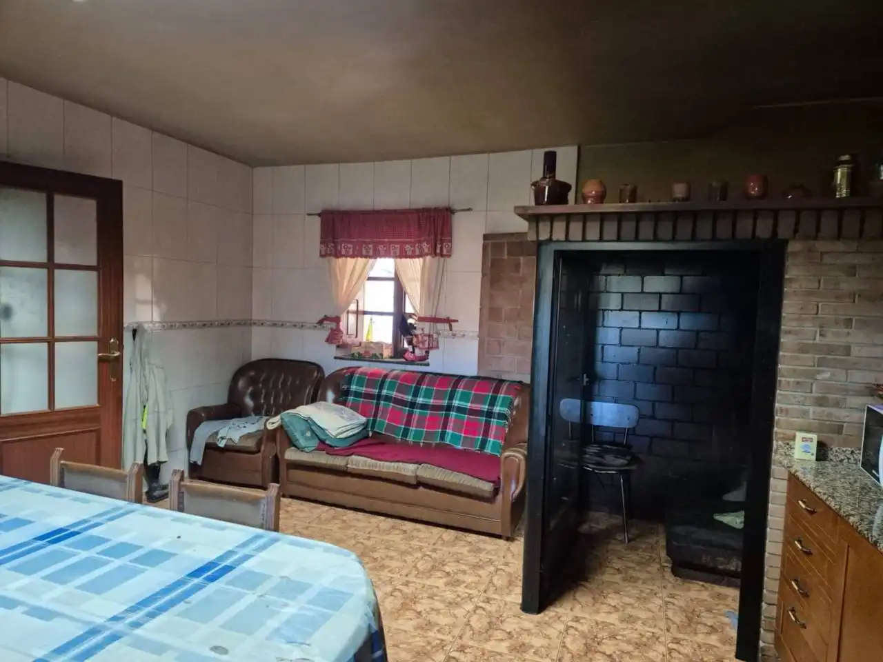 Sala de estar de Casa o chalet en venta en Oza dos Ríos con Calefacción y Jardín privado