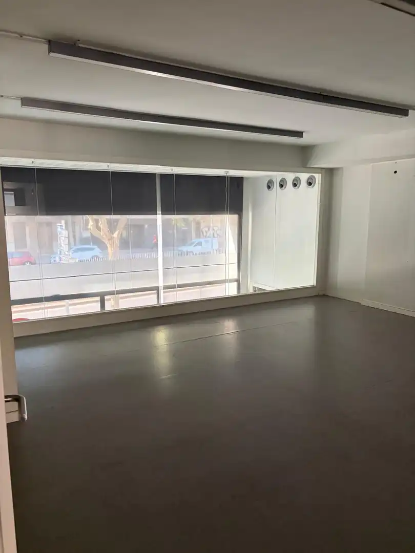 Locale commerciale in vendita a Centre - Sant Oleguer, imagen 3