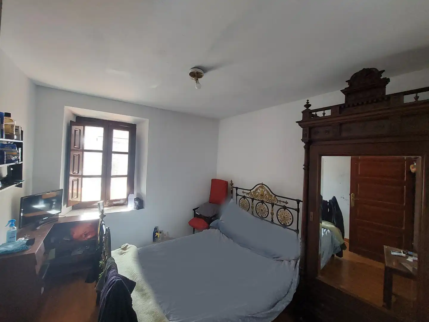 Dormitori de Casa o xalet en venda en Boñar amb Calefacció, Jardí privat i Terrassa
