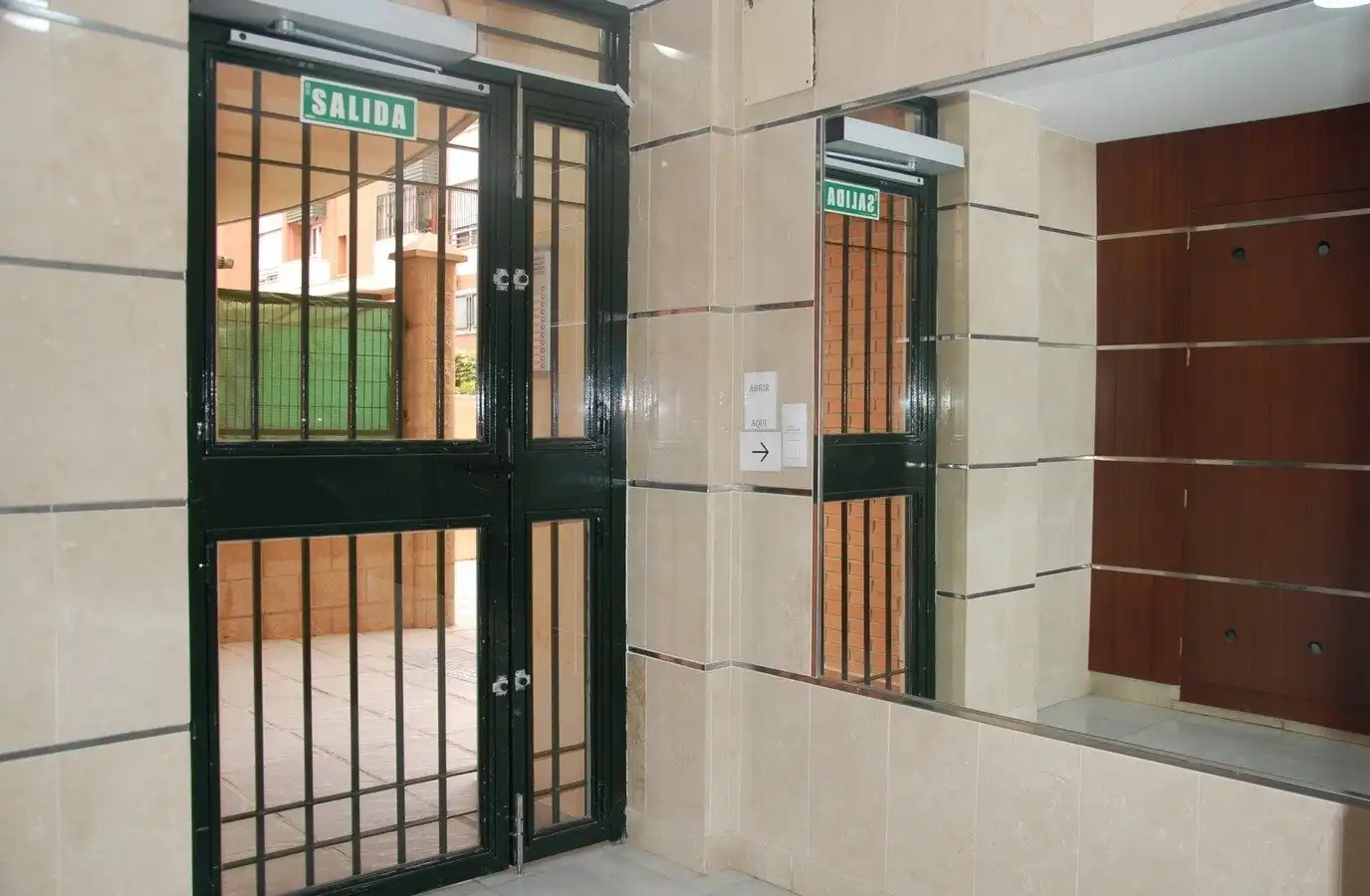 Flat for rent in Calle Matilde Cantós, Parque Nueva Granada