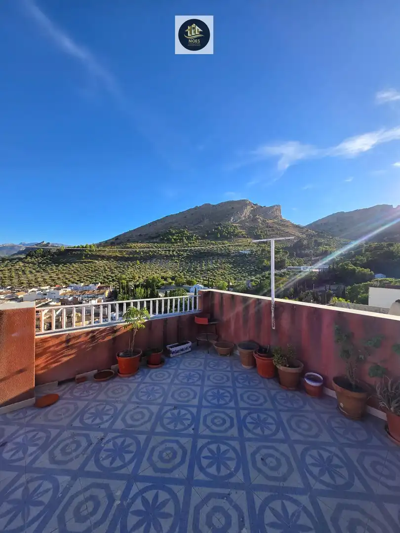 Terrassa de Casa o xalet en venda en Jaén amb Traster