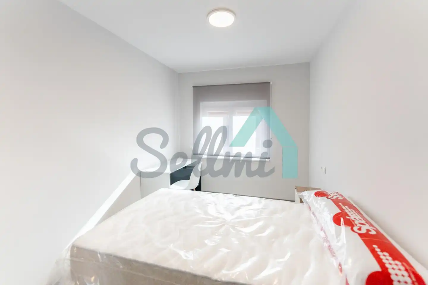 Bedroom of Flat for share in Oviedo   with Heating, Furnished and Internet