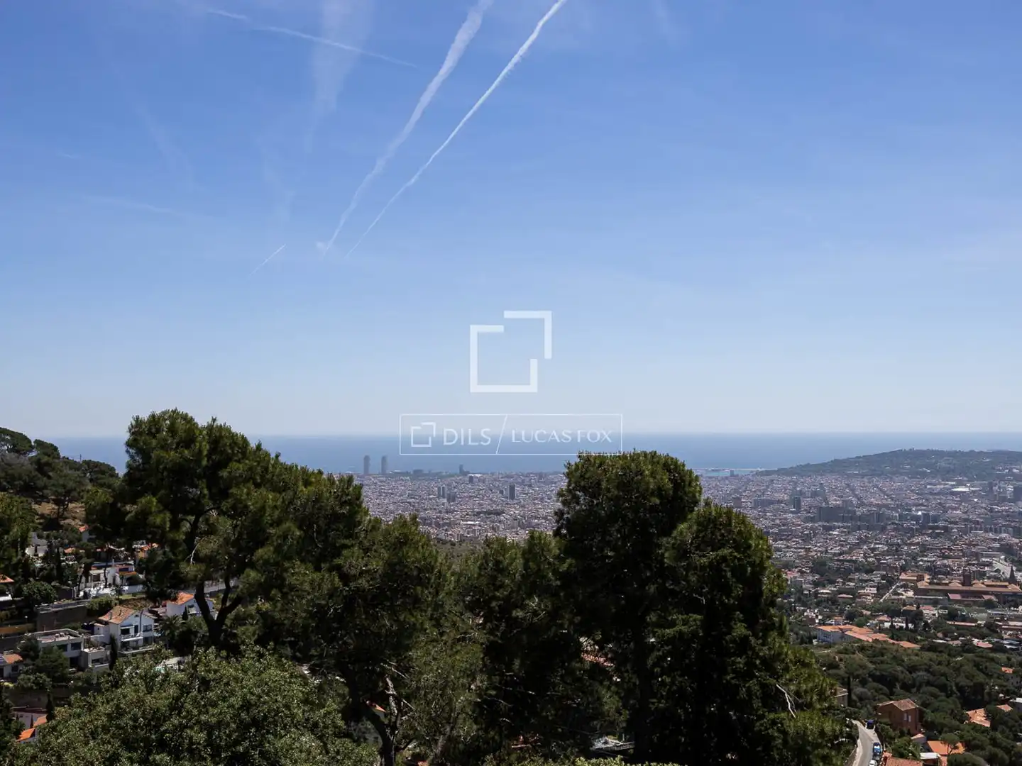 Vista exterior de Pis de lloguer en Barcelona amb Calefacció, Jardí privat i Parquet
