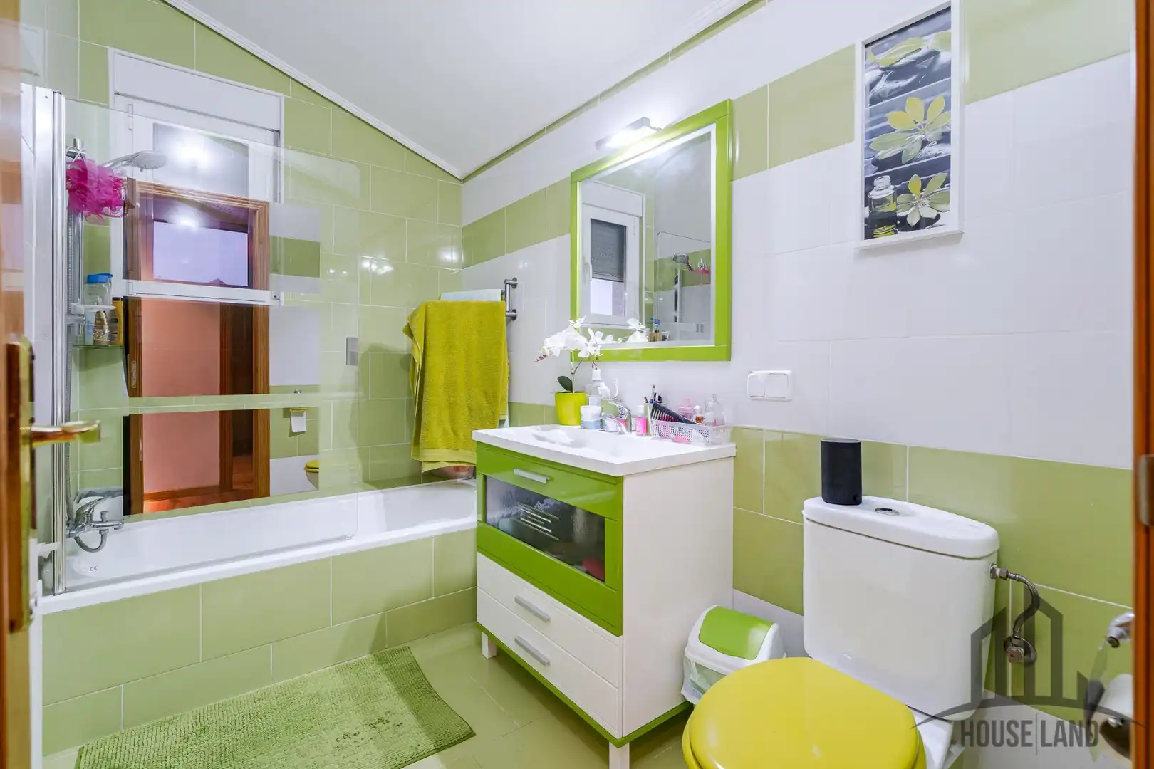 Bathroom of Houses for sale in Fuentenovilla  with Air Conditioner, Heating and Private garden