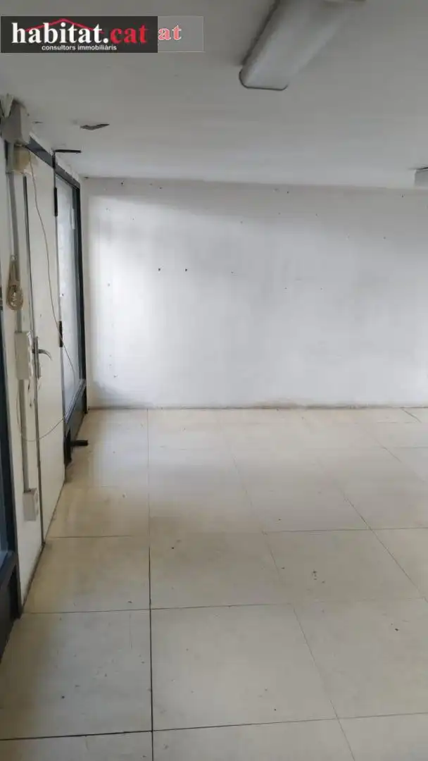 Local comercial en venda a Centre, imagen 7