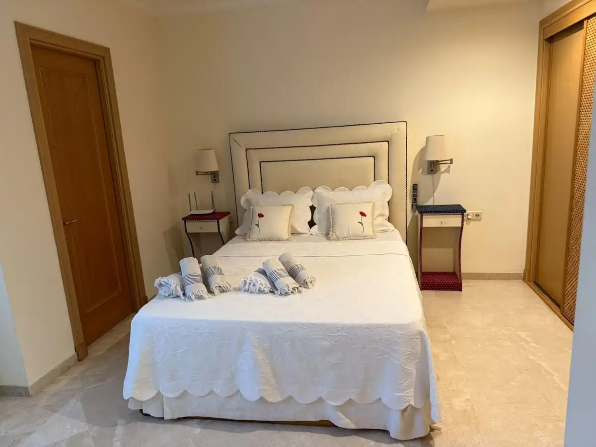 Schlafzimmer von Maisonette zur Miete in Estepona mit Terrasse, Schwimmbad und Gemeinschaftspool