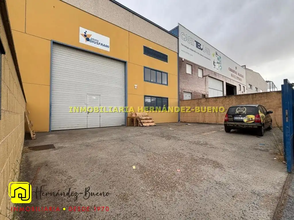Nave industrial de alquiler en Carbajosa de la Sagrada