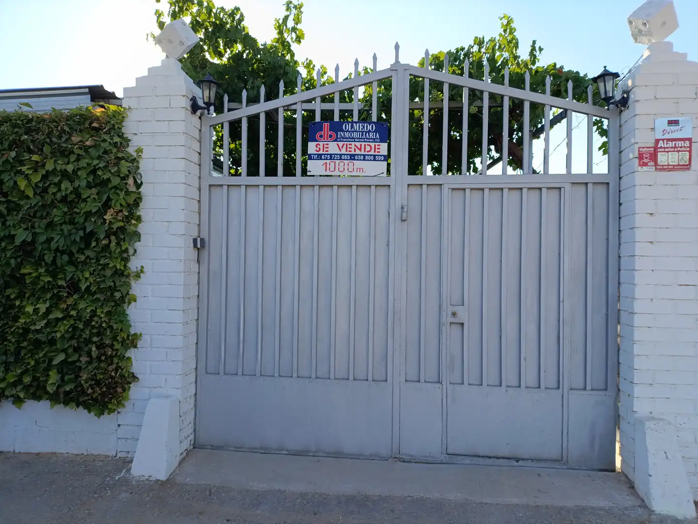 Xalet amb piscina en venda a Calle García Pavón 112