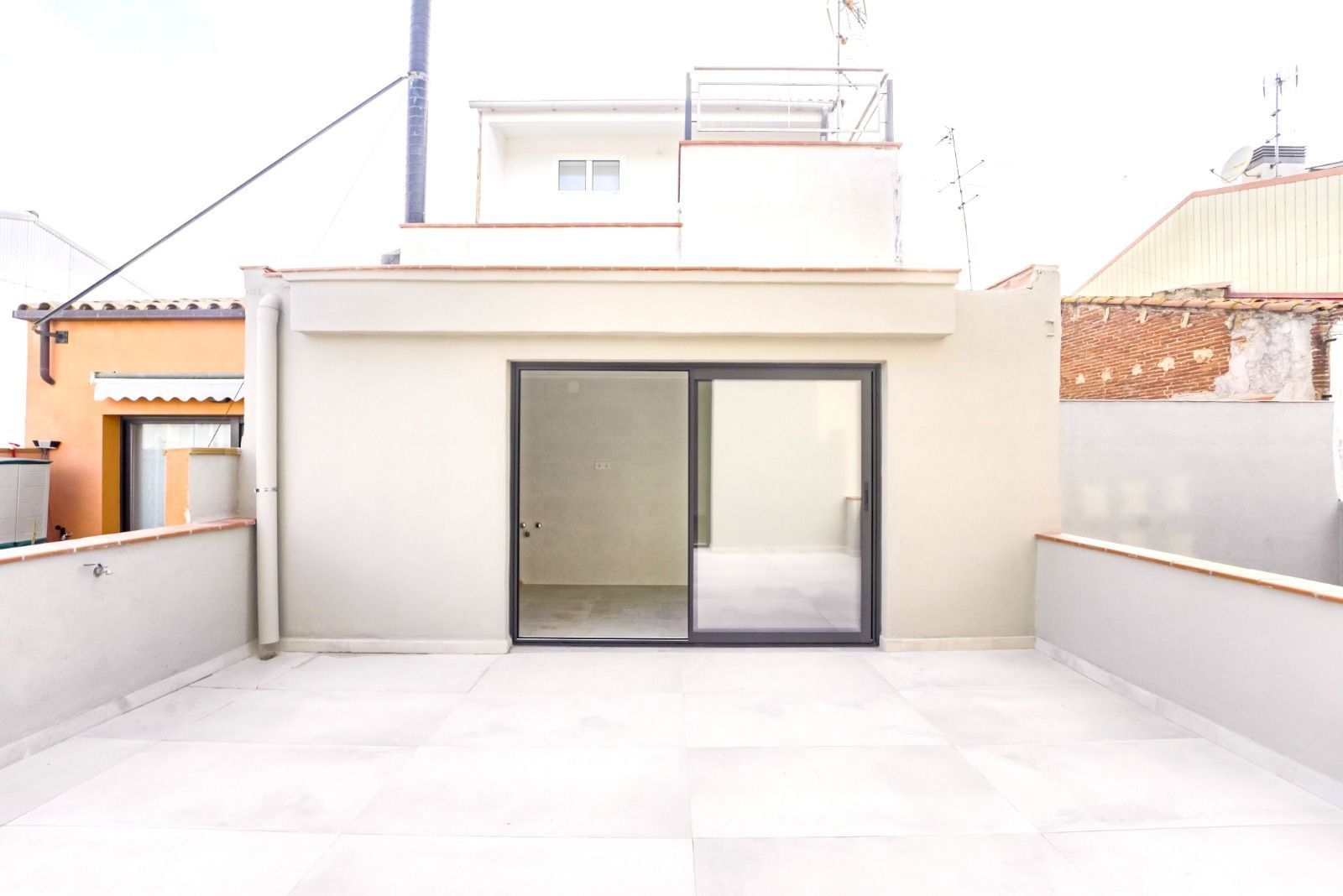 Exterior view of Flat for sale in Pineda de Mar  with Air Conditioner, Heating and Terrace