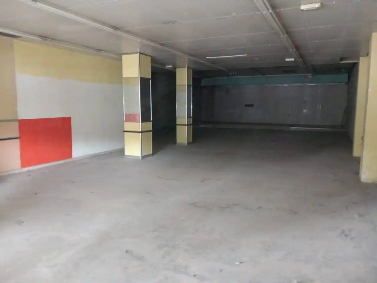 Local comercial en venda a Calle Maria Moliner, imagen 2
