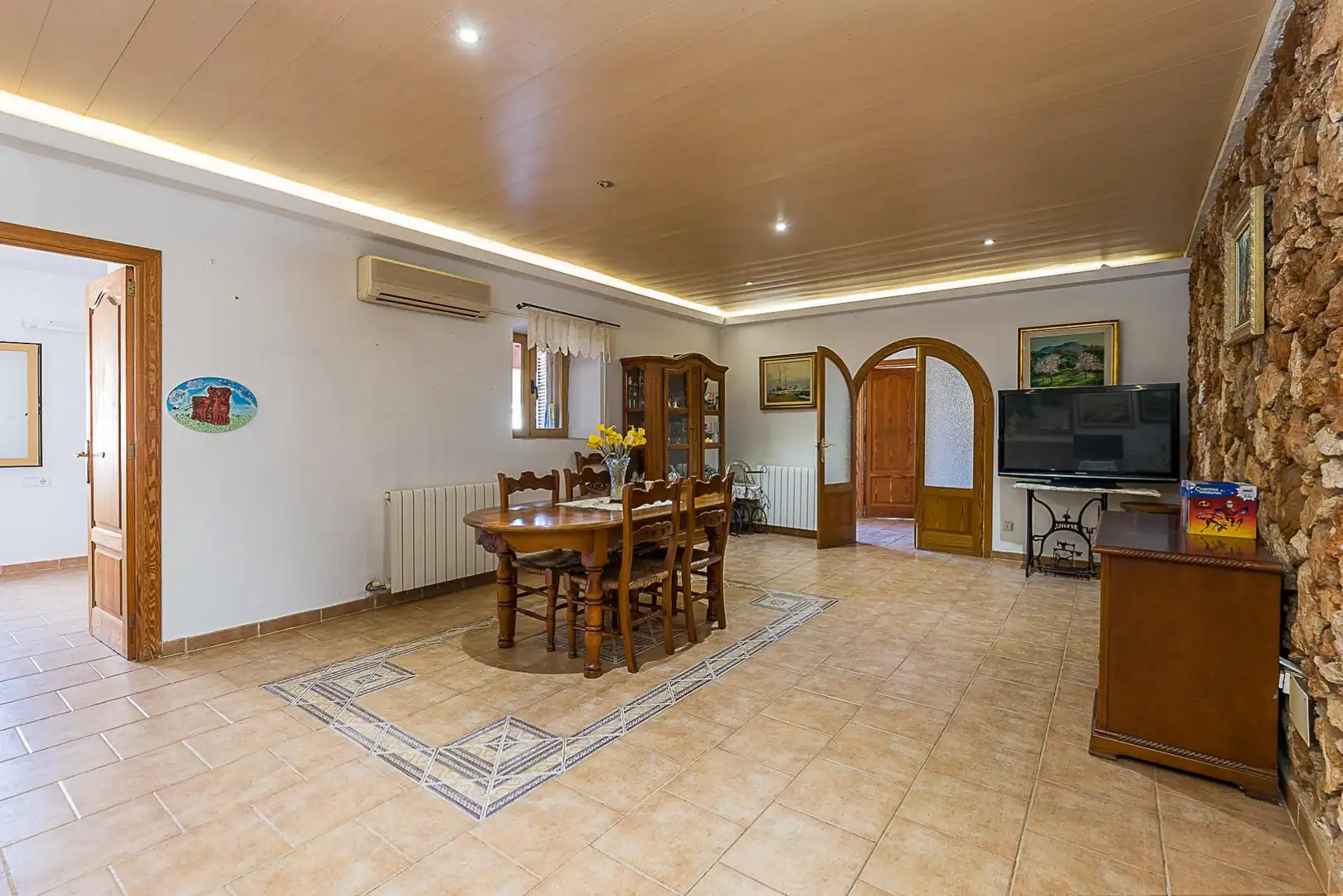 Esszimmer von Country house zum Verkauf in  Palma de Mallorca mit Klimaanlage, Heizung und Privatgarten