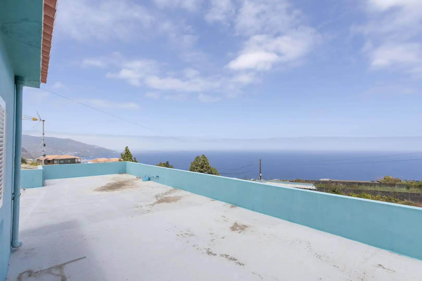 Vista exterior de Casa o xalet en venda en Breña Baja amb Jardí privat, Terrassa i Traster