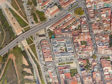Terrenos y solares en venta en carrer PERE III 
 BADALONA (BARCELONA)