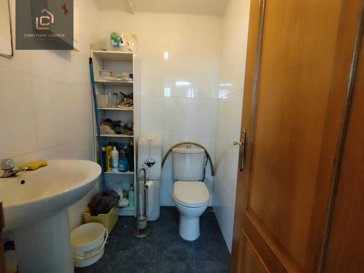 Local comercial en venta en Rúa Rosalía de Castro 23, imagen 16