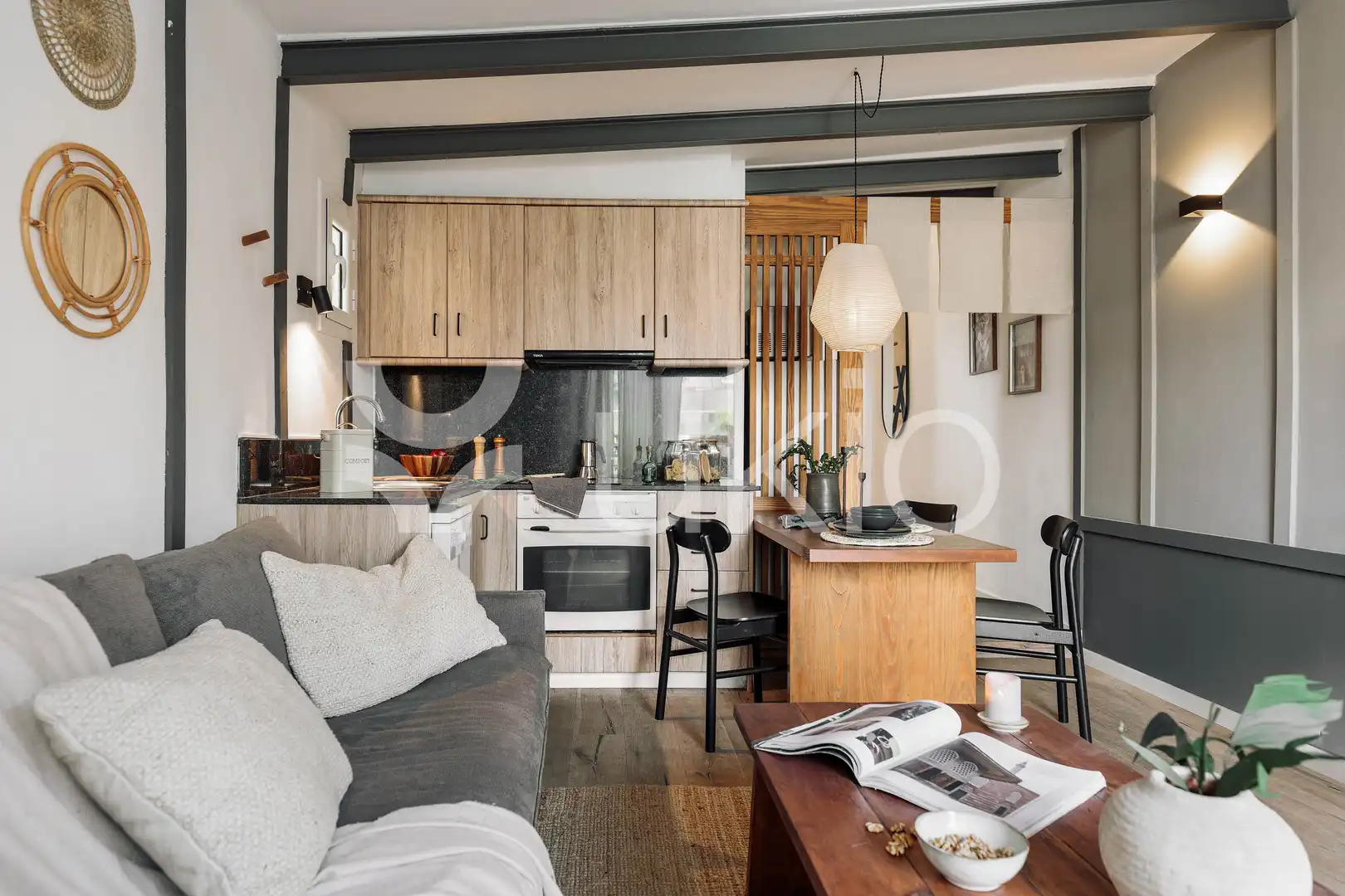Kitchen of Attic for rent in Barcelona  with Air Conditioner, Heating and Parquet flooring