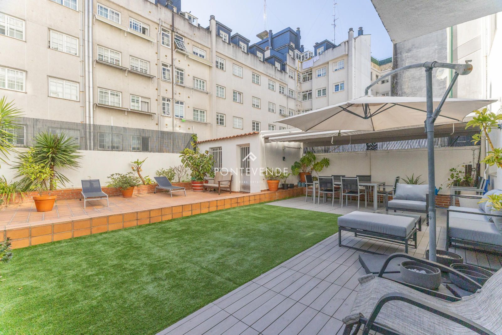 Terraza de Piso en venta en Pontevedra Capital  con Calefacción, Jardín privado y Terraza