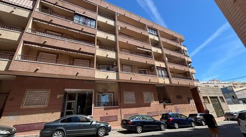 Foto 2 de Piso en venta en Calle San Emigdio, 37, El Molino, Torrevieja