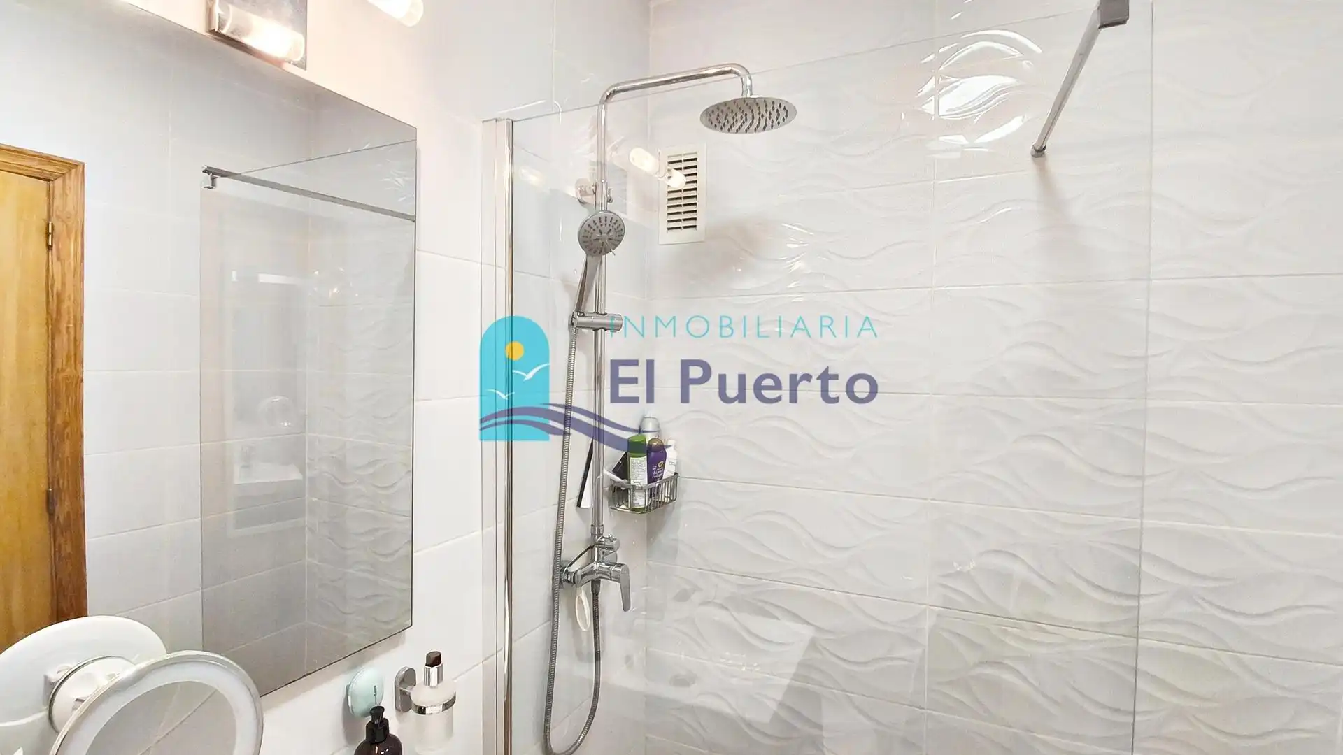 Badezimmer von Dachboden zum Verkauf in Mazarrón mit Klimaanlage, Heizung und Terrasse