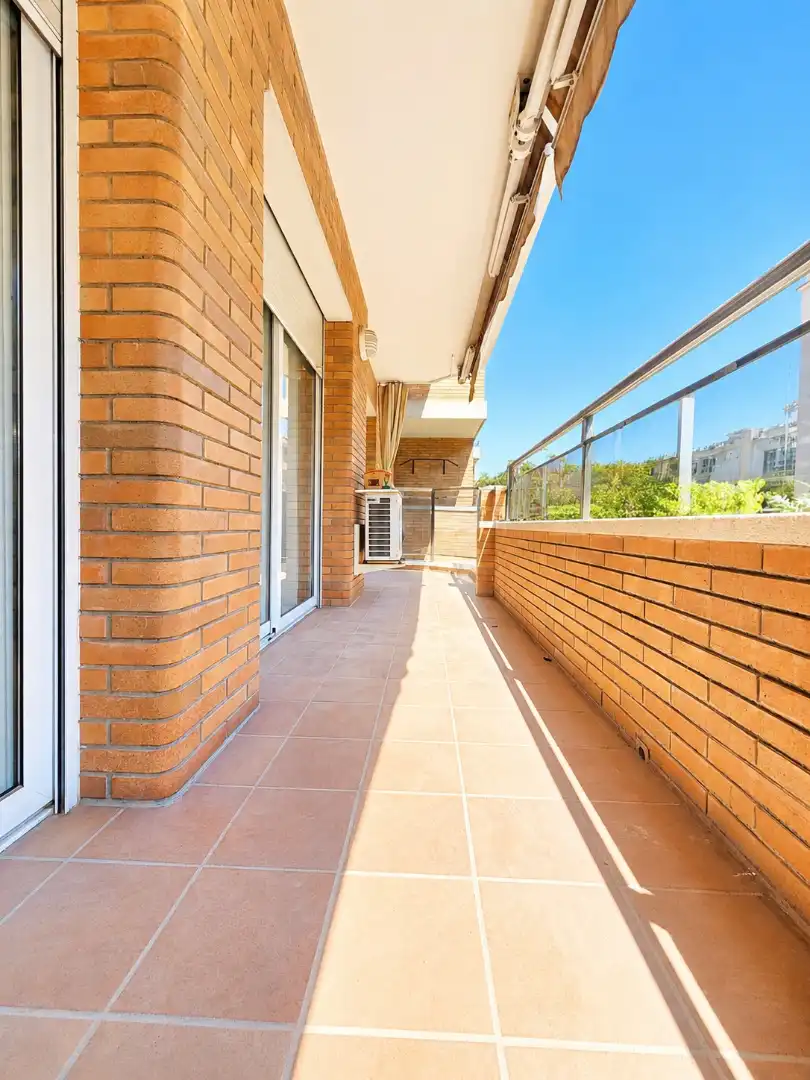 Terrassa de Pis en venda en Cerdanyola del Vallès amb Aire condicionat, Calefacció i Balcó