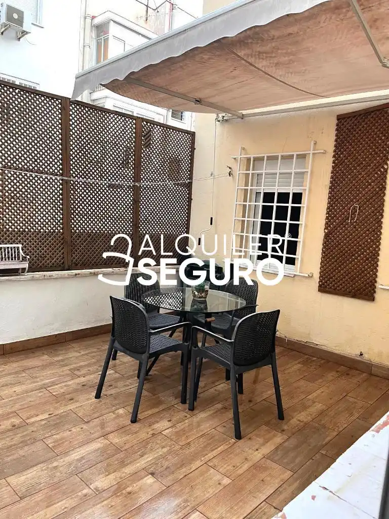 Wohnung zur Miete in Madrid mit Klimaanlage, Heizung und Terrasse