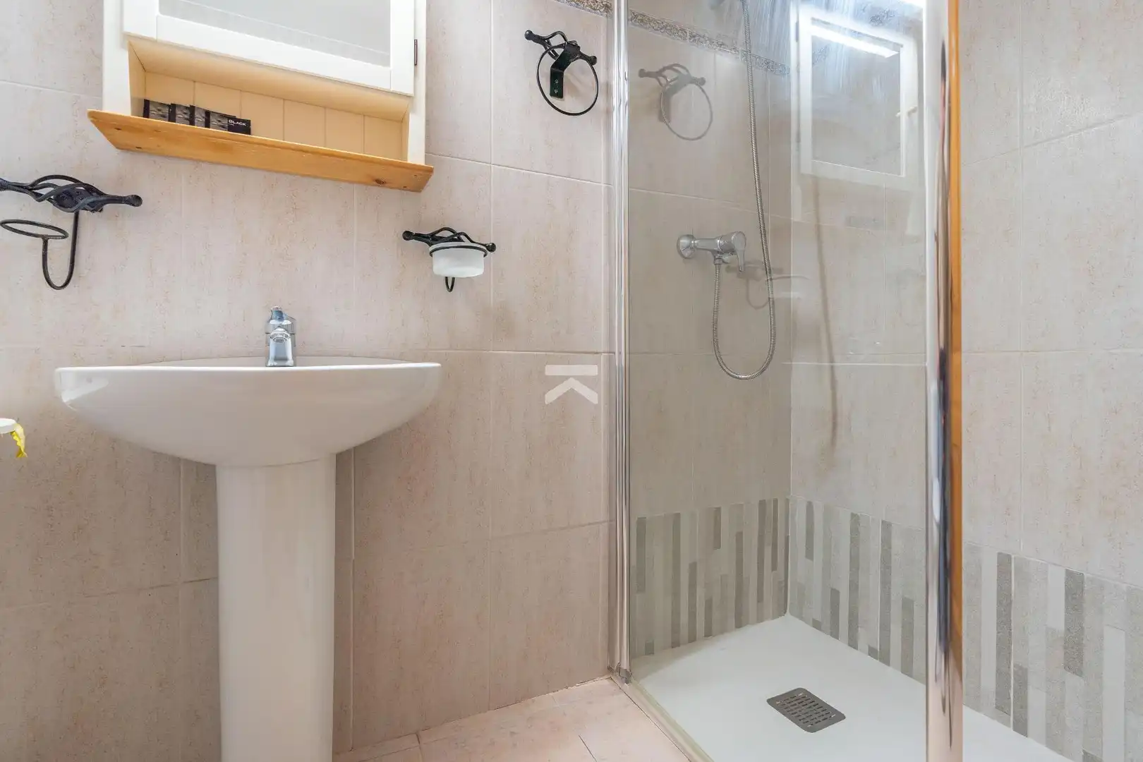 Bathroom of Houses for sale in Torroja del Priorat  with Heating, Terrace and Furnished