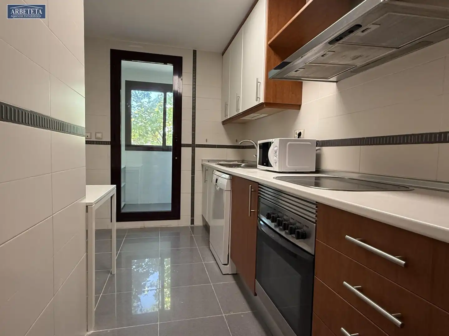 Appartamento con piscina in affitto a Yebes - Valdeluz, imagen 8