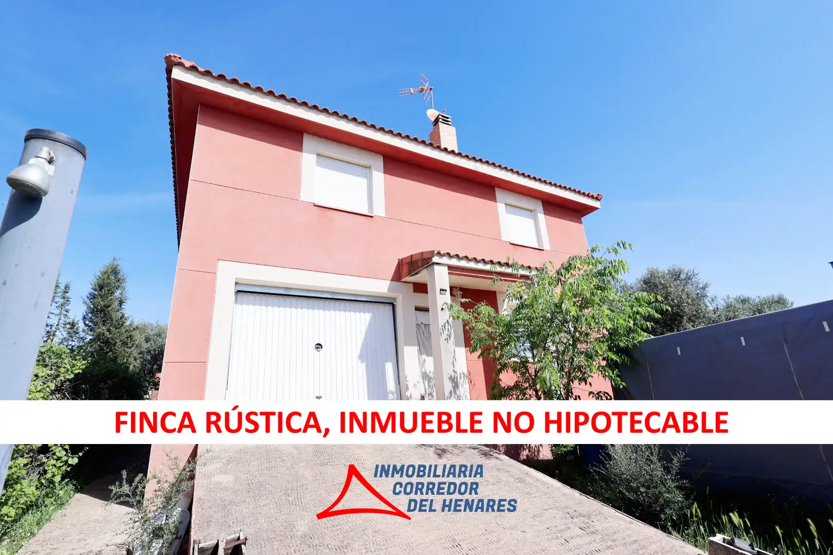 Exterior view of Country homes for sale in Mejorada del Campo  with Private garden