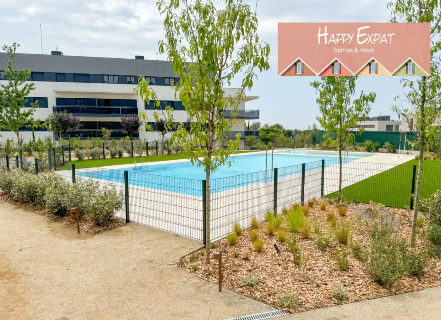 Swimming pool of Flat for sale in Sitges  with Air Conditioner, Heating and Private garden