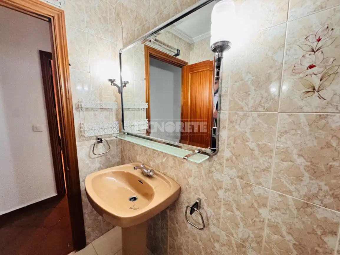Baño de Piso en venta en Talavera de la Reina con Aire acondicionado y Terraza