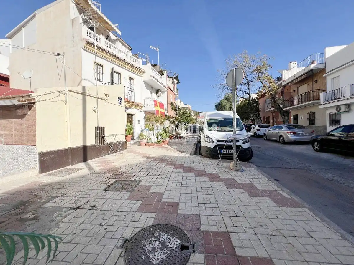 Exterior view of Houses for sale in Málaga  with Air Conditioner and Furnished