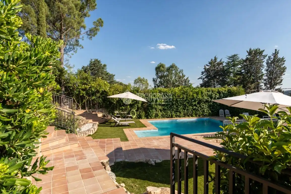 Jardí de Casa o xalet en venda en Torrelodones amb Calefacció, Jardí privat i Terrassa