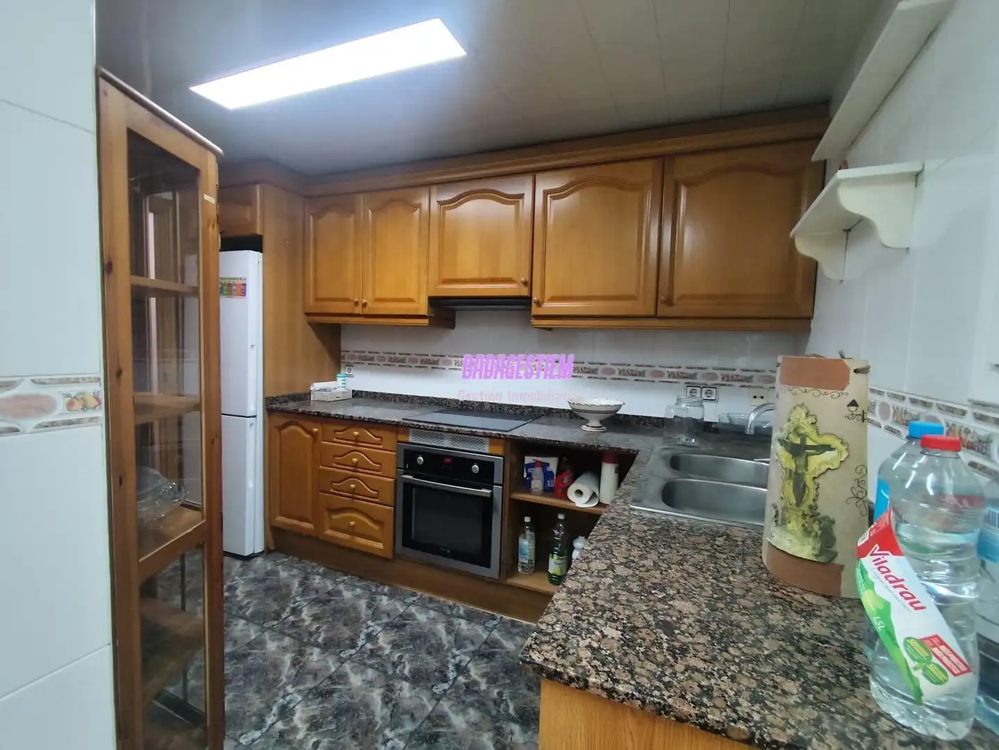 Küche von Wohnung zum Verkauf in Santa Coloma de Gramenet mit Heizung, Terrasse und Balkon