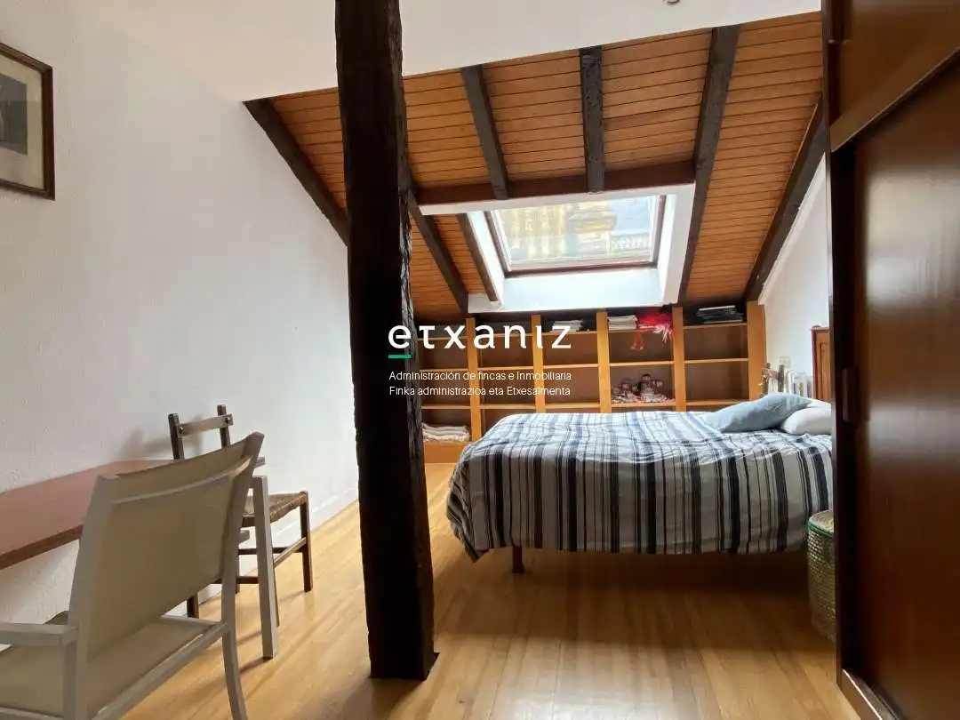 Bedroom of Flat for rent in Donostia - San Sebastián   with Heating, Oven and Washing machine