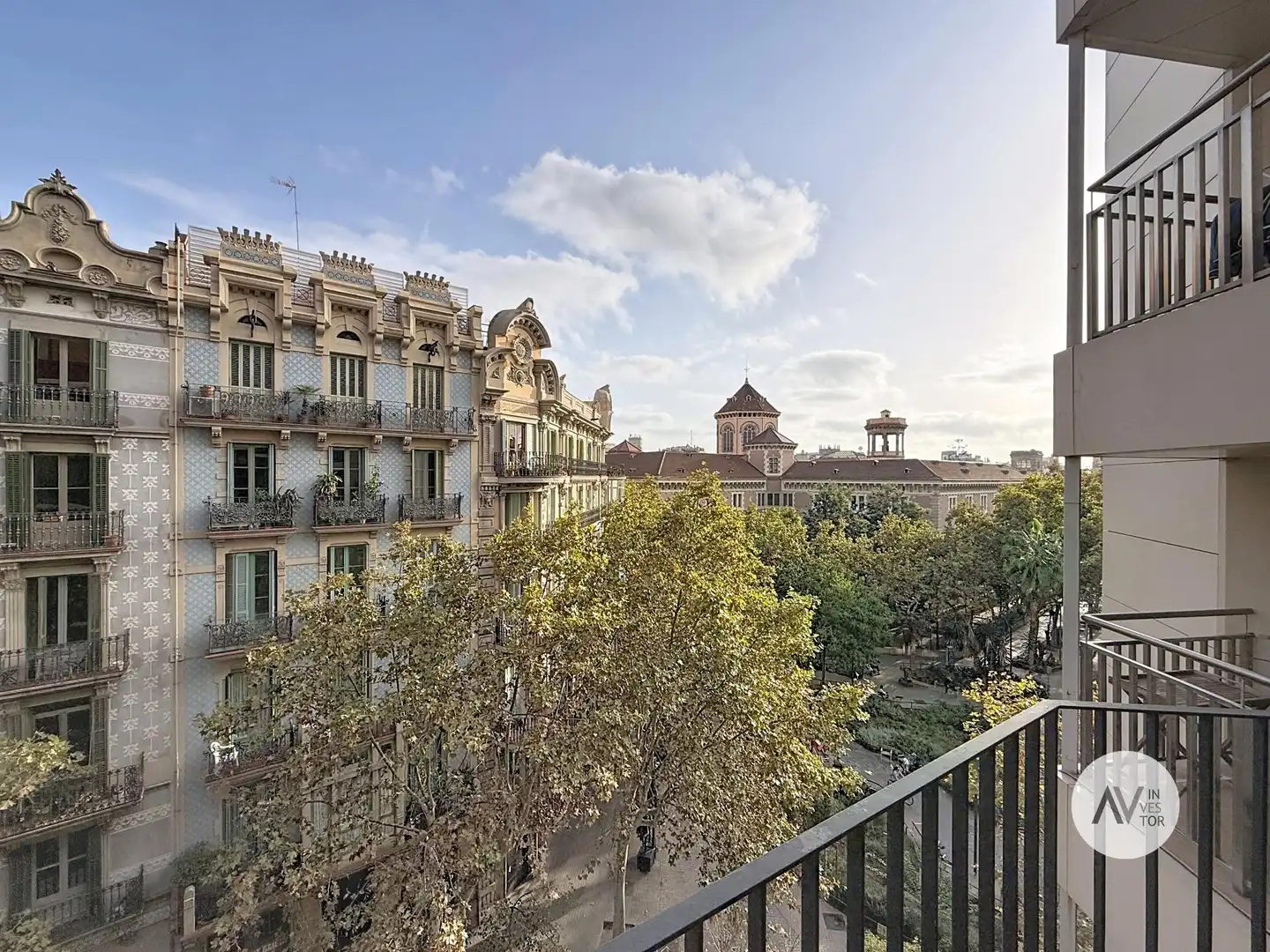 Vista exterior de Pis en venda en Barcelona amb Aire condicionat, Calefacció i Terrassa