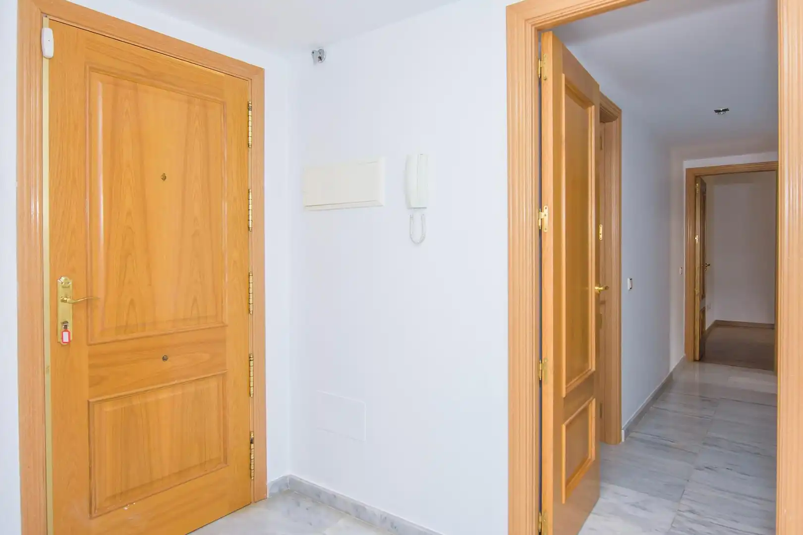 Piso en venta en Carboneras con Balcón y Piscina comunitaria