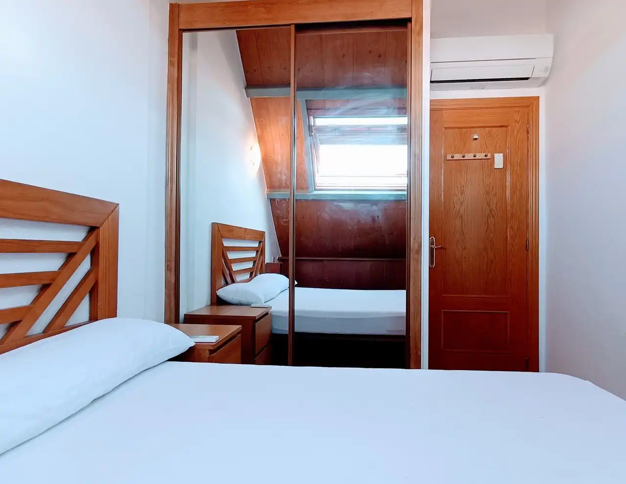 Habitación de Dúplex de alquiler en Madrid con Aire acondicionado, Amueblado y Horno